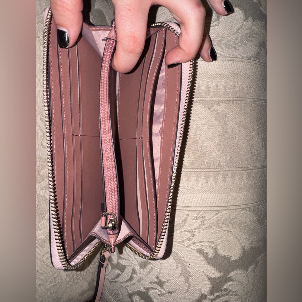 Kate Spade Blush Pink Wristlet Wallet - Picture 9 of 10